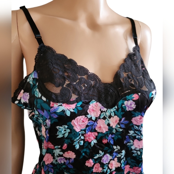 Vanity Fair Floral Lace Camisole - Picture 2 of 5